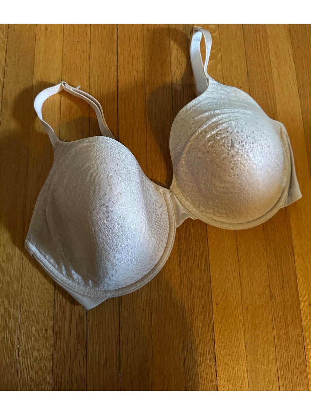 Natori Light Beige  push up full-coverage bra, Size 36 DDD